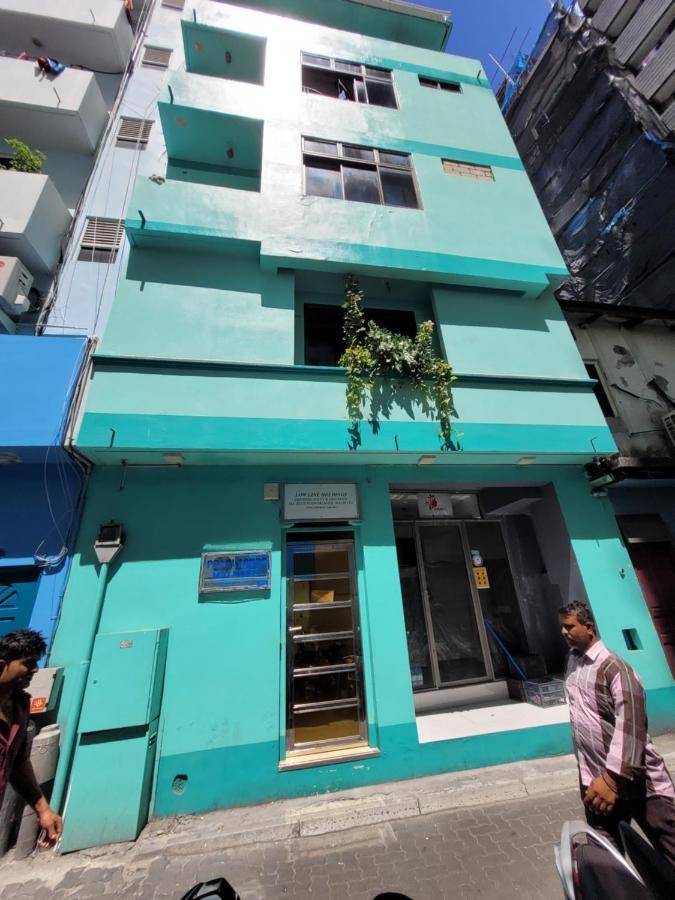 Ontrack Travel Transit Hotel Male Exterior foto